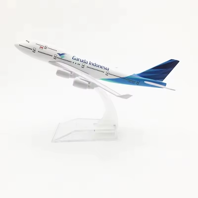 แบบจำลองเครื่องบิน B737 ขนาด 1 - Badminton Indonesia บทวิจารณ์และราคา